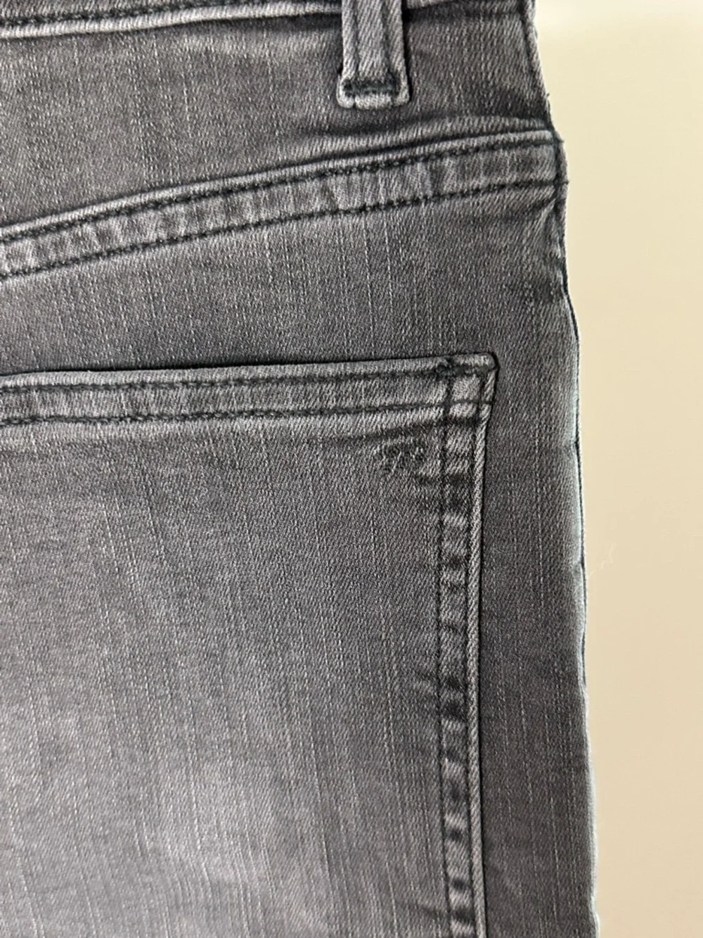 EUC! Madewell Flared Wide-Leg Crop Jeans in Black Chasm Wash Worn once!! - Picture 9 of 12